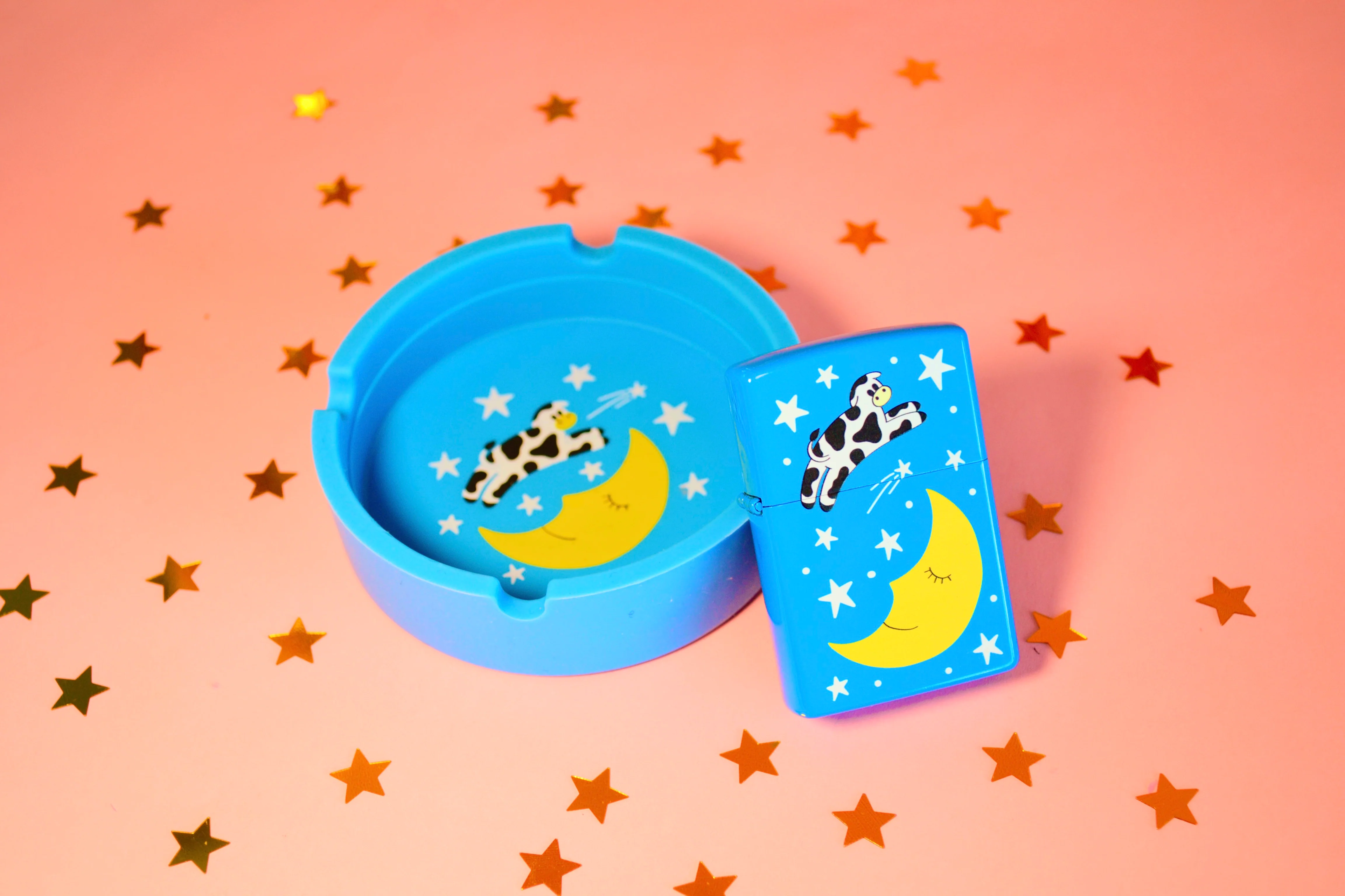 Cow Over The Moon Lighter - Image 4