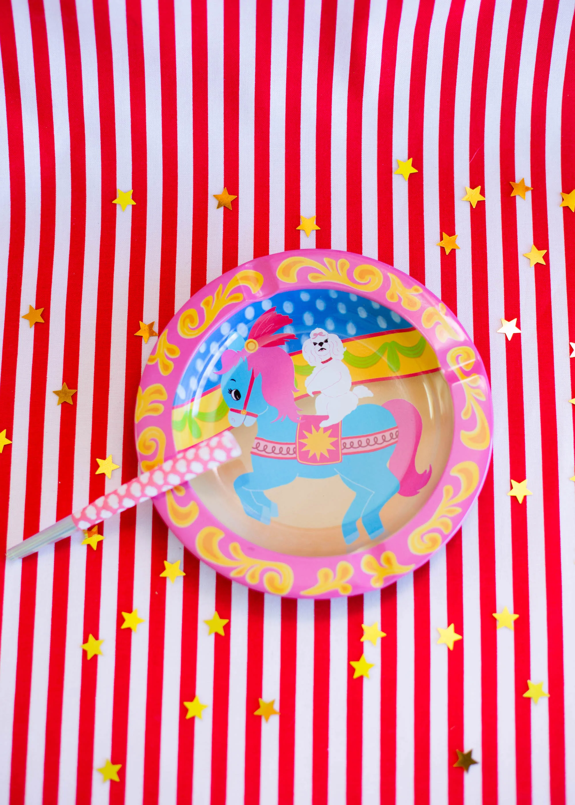 Dog & Pony Show Metal Ash Tray - Image 3