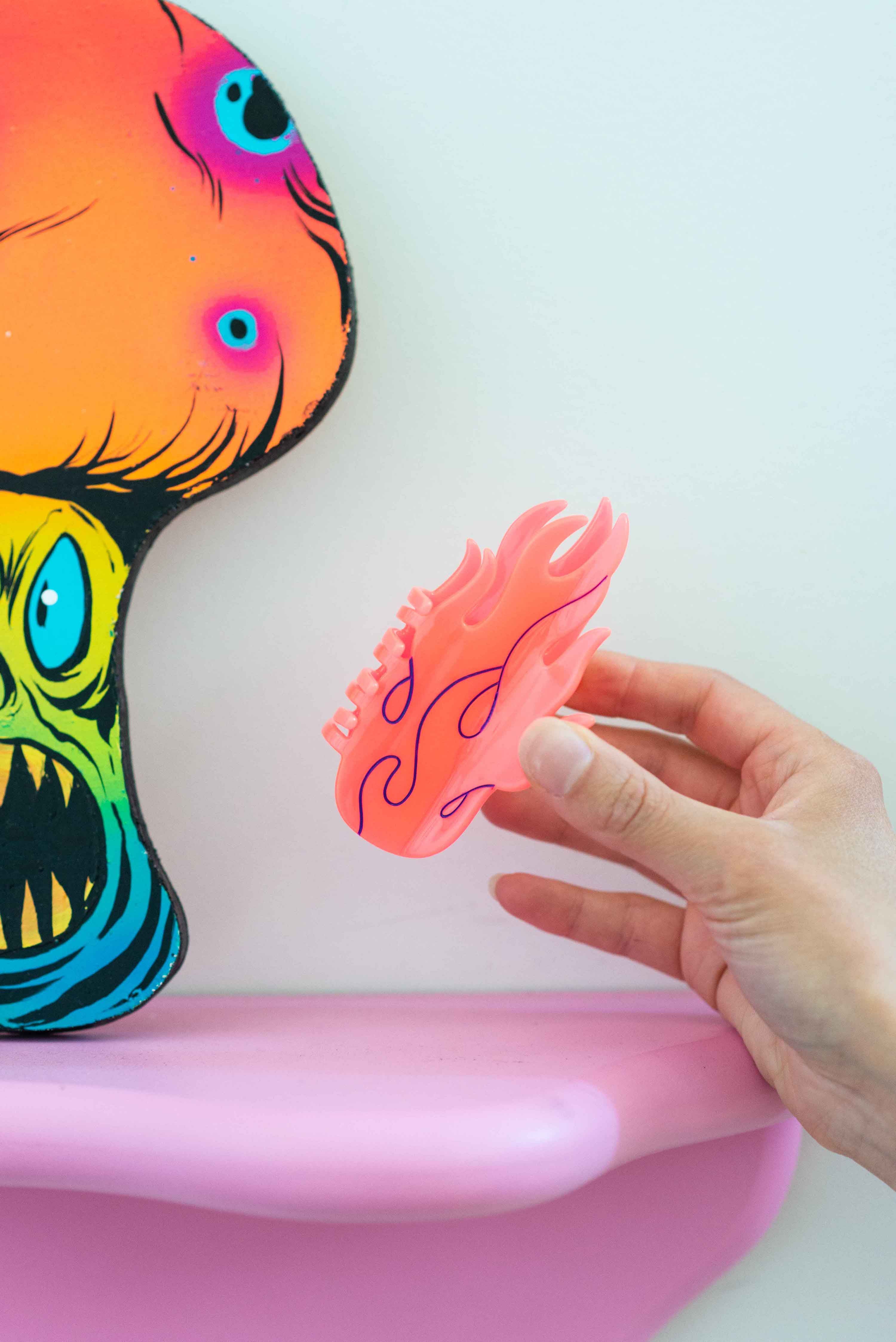 Flamin’ Hot Flames Hair Claw - Image 8