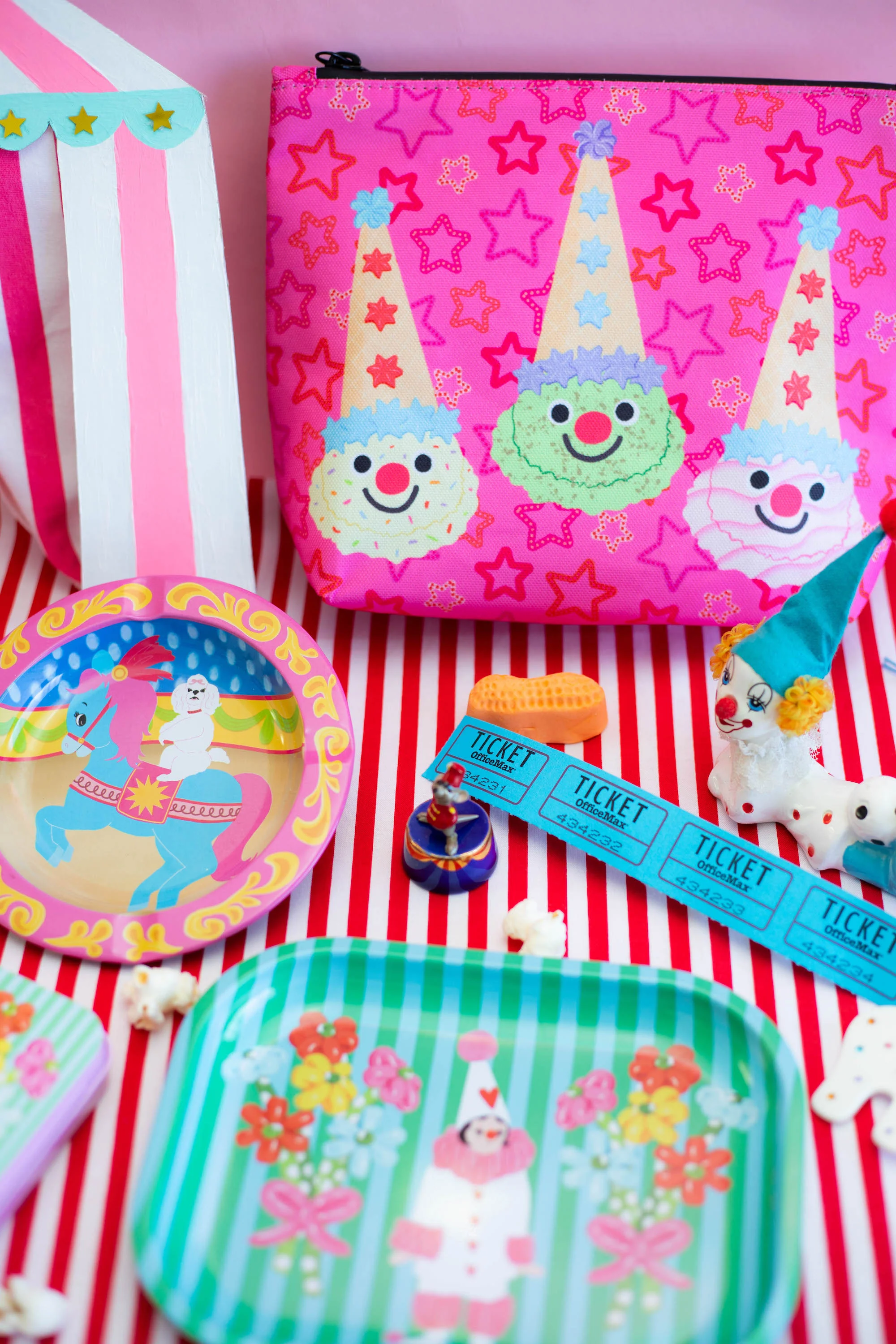 Ice Cream Clowns Smell-Proof Storage Bag - Image 4