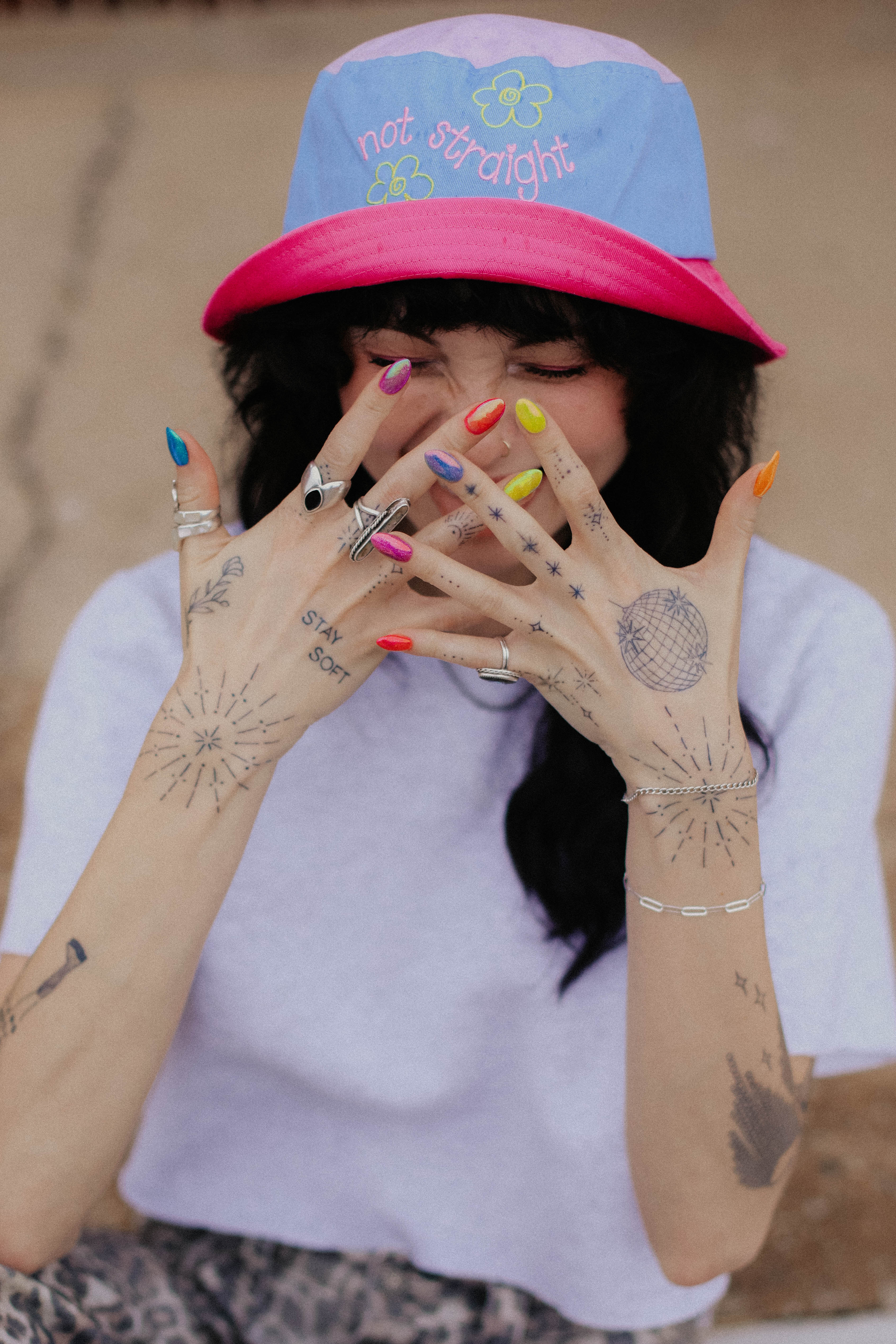 Not Straight Color Block Bucket Hat - Image 3