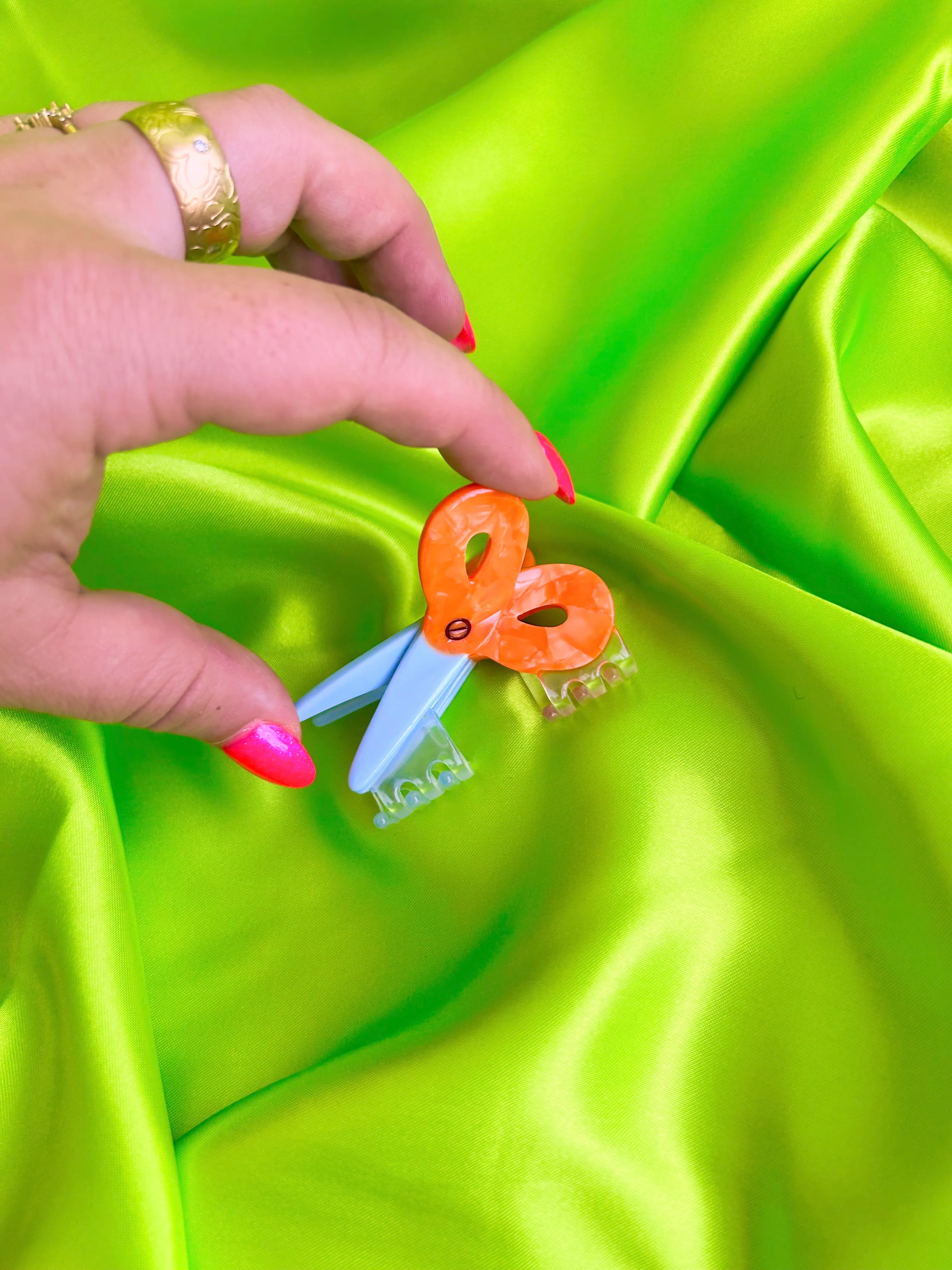 Scissors Hair Claw - Image 5