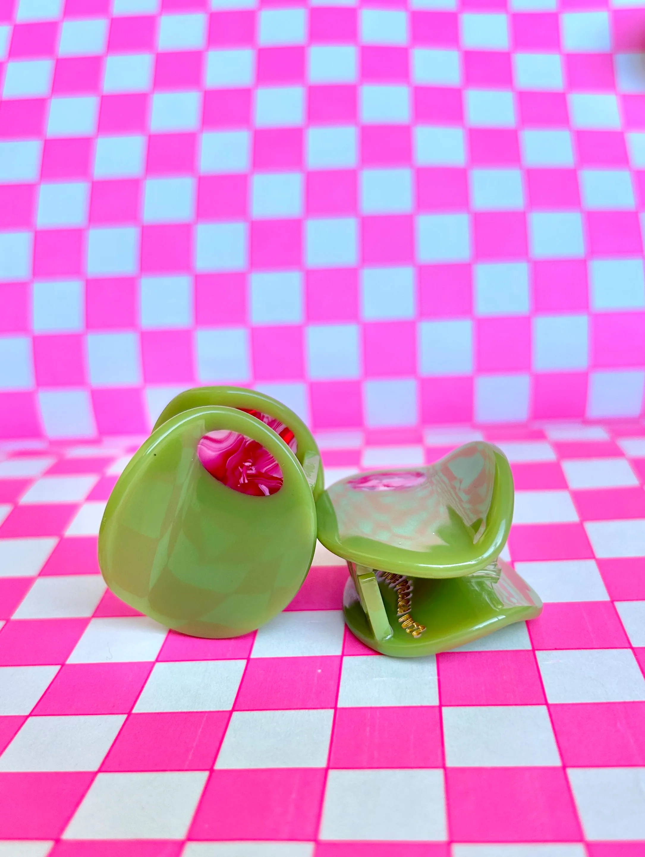 Stuffed Olive Mini Hair Claw - Image 5